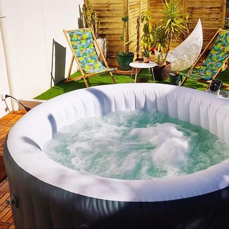 Superbe Appartement Avec Jacuzzi Avec Jardin Prive Lyon Exterior foto